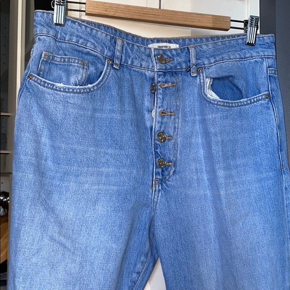 Blue Jeans - Picture 2 of 4